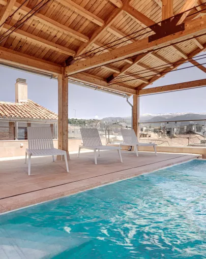 Sercotel Granada Suites Piscina