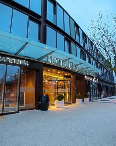 Sercotel Jardines de Uleta Suites