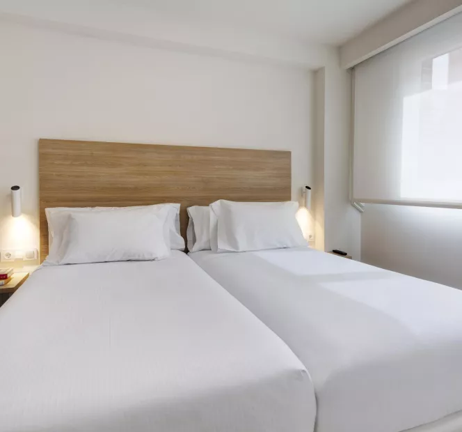 Sercotel Logroño Suites Classic Apartment Street View