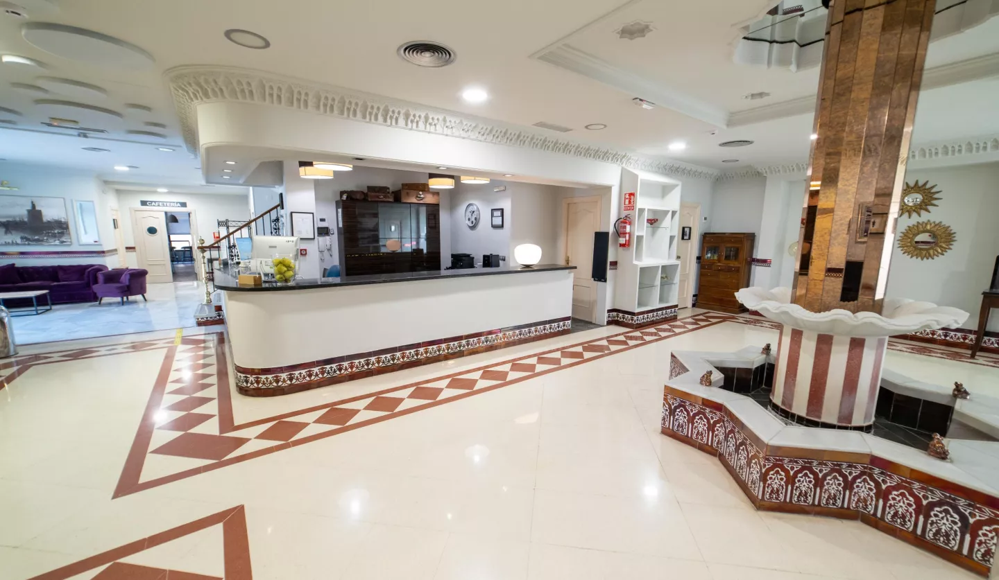 Recepción Sercotel Doña Carmela