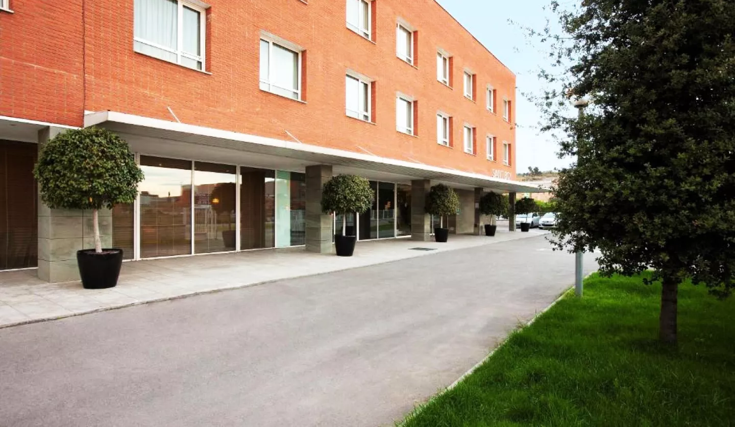 Fachada Sercotel Sant Boi