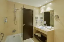 Baño habitación superior twin 5