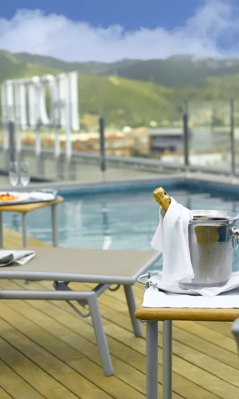 Sercotel Ciutat de Montcada piscina