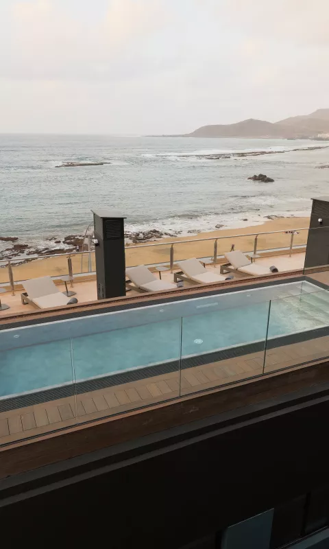 piscina Sercotel Playa Canteras