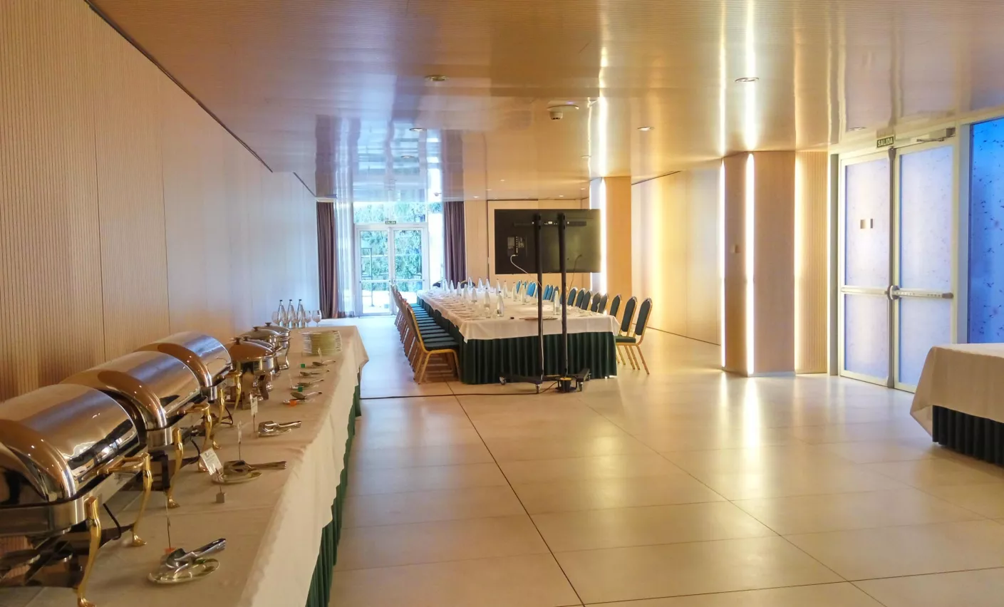 Sercotel Jardines de Uleta Suites 