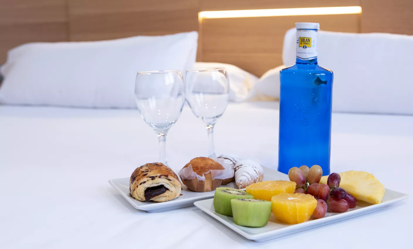 Sercotel Gran Fama Room Service